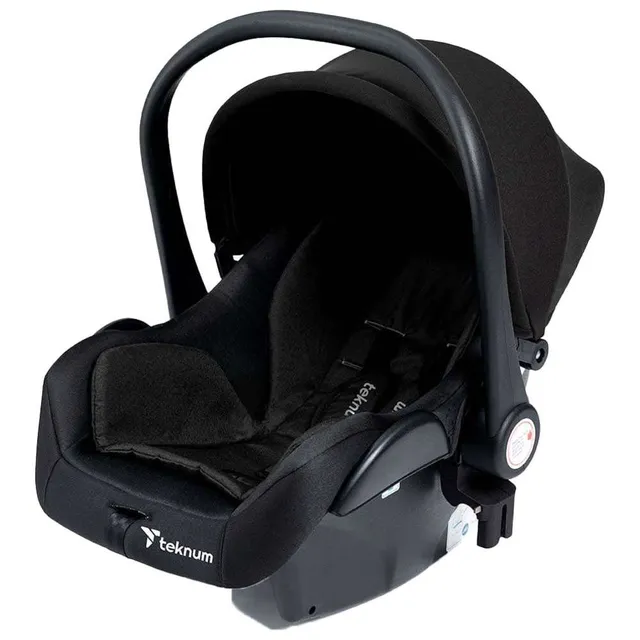 Teknum -Black Travel Car Seat